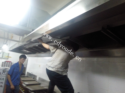 餐飲油煙機清洗.jpg 餐飲油煙機清洗.jpg